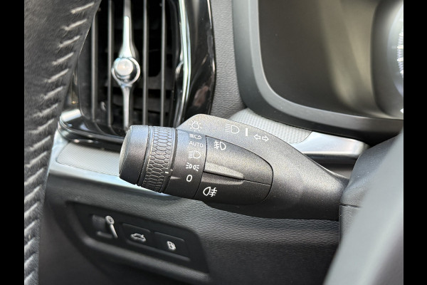 Volvo V60 2.0 T6 Twin Engine AWD Inscription | ACC | Panoramadak | Stoelverwarming | Apple Carplay | Camera