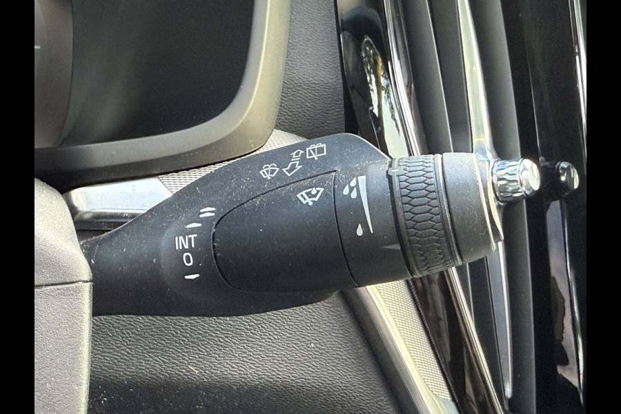Volvo V60 2.0 T6 Twin Engine AWD Inscription | ACC | Panoramadak | Stoelverwarming | Apple Carplay | Camera