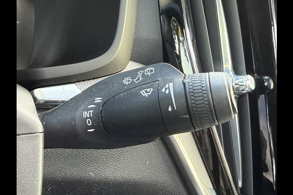 Volvo V60 2.0 T6 Twin Engine AWD Inscription | ACC | Panoramadak | Stoelverwarming | Apple Carplay | Camera