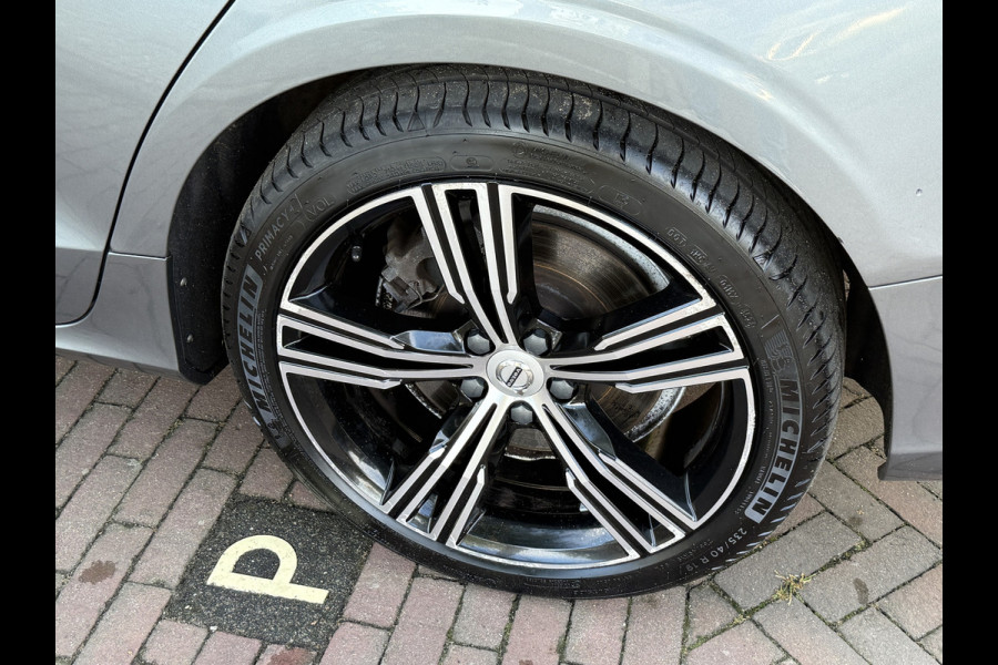 Volvo V60 2.0 T6 Twin Engine AWD Inscription | ACC | Panoramadak | Stoelverwarming | Apple Carplay | Camera