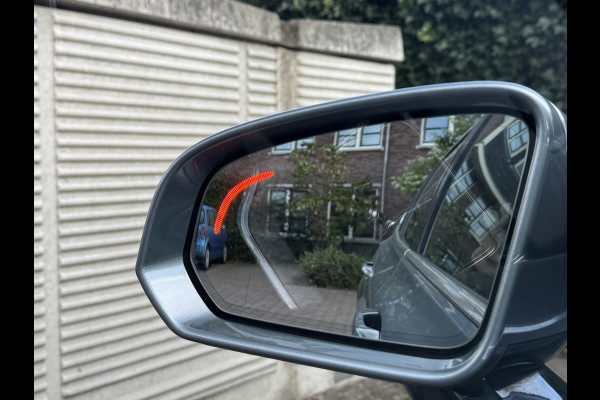 Volvo V60 2.0 T6 Twin Engine AWD Inscription | ACC | Panoramadak | Stoelverwarming | Apple Carplay | Camera