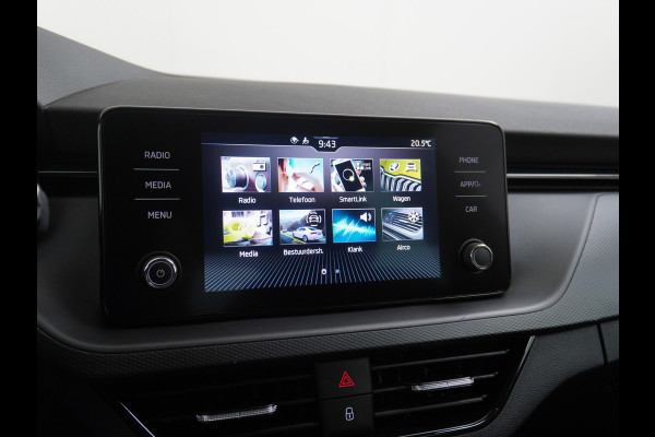 Škoda Kamiq T 111pk Smartlink Usb Pdc CruiseControl Ecc Dakrails Led Lane/Front-Assist Isofix Dab 4xElek.Ramen VerwarmdeSpiegels Aut.Verlichting VerstelbareStoelen/Stuur 16''LM NL-auto Hoge Instap Ambition 1.0 TSI