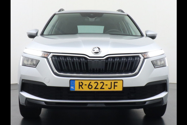 Škoda Kamiq T 111pk Smartlink Usb Pdc CruiseControl Ecc Dakrails Led Lane/Front-Assist Isofix Dab 4xElek.Ramen VerwarmdeSpiegels Aut.Verlichting VerstelbareStoelen/Stuur 16''LM NL-auto Hoge Instap Ambition 1.0 TSI