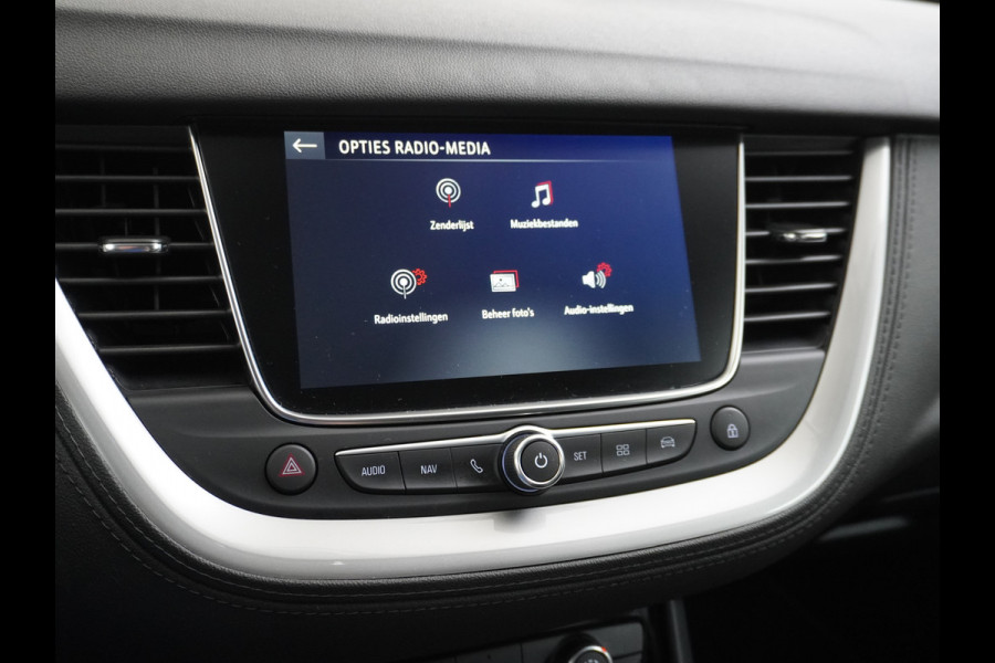 Opel Grandland X T131PK Aut. Trekhaak Apple Carplay Android Auto Airco Navi Pdc 120 Jaar Edition Regen-Lichtsensor DAB Lmv 17" Led Privacy Glas Origineel Nederlandse Auto Euro 6