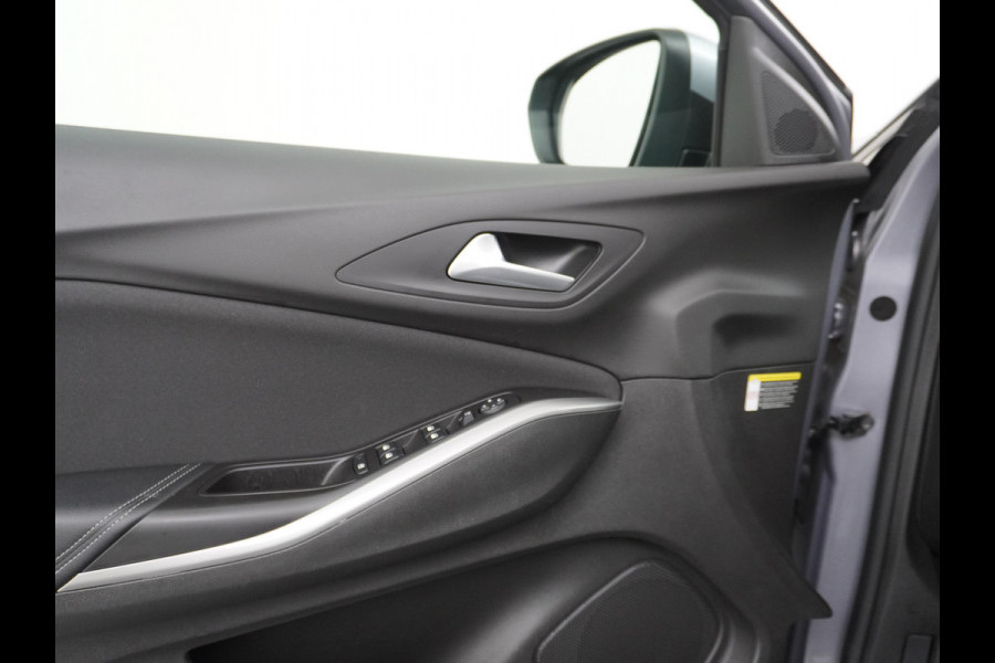 Opel Grandland X T131PK Aut. Trekhaak Apple Carplay Android Auto Airco Navi Pdc 120 Jaar Edition Regen-Lichtsensor DAB Lmv 17" Led Privacy Glas Origineel Nederlandse Auto Euro 6