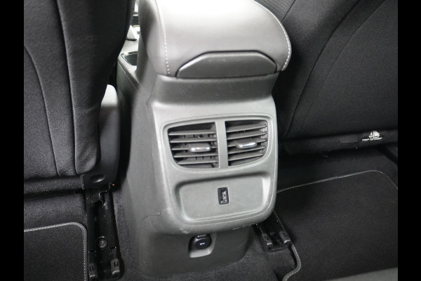Opel Grandland X T131PK Aut. Trekhaak Apple Carplay Android Auto Airco Navi Pdc 120 Jaar Edition Regen-Lichtsensor DAB Lmv 17" Led Privacy Glas Origineel Nederlandse Auto Euro 6