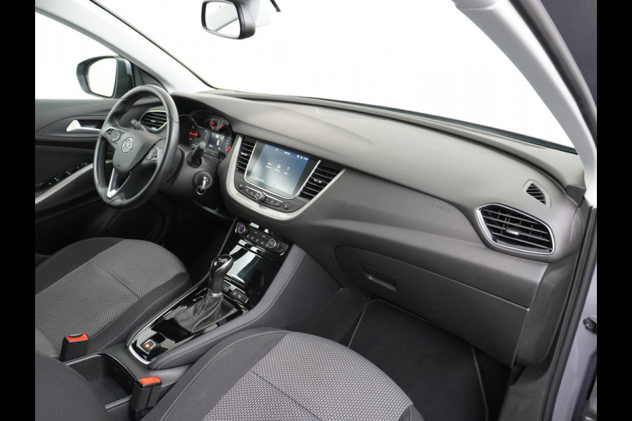 Opel Grandland X T131PK Aut. Trekhaak Apple Carplay Android Auto Airco Navi Pdc 120 Jaar Edition Regen-Lichtsensor DAB Lmv 17" Led Privacy Glas Origineel Nederlandse Auto Euro 6