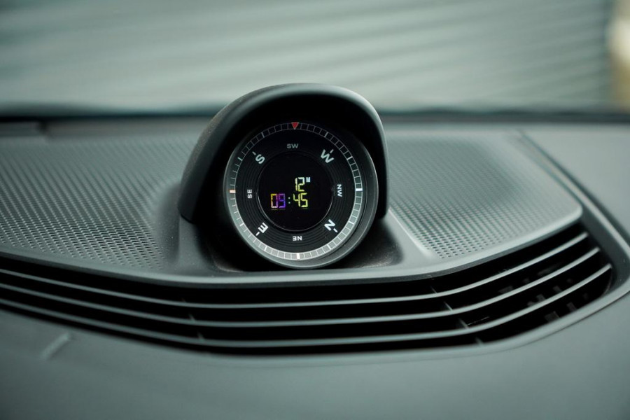Porsche Taycan Cross Turismo 4 93 kWh / Dual Screen / Pano / Sportstoelen / Warmtepomp