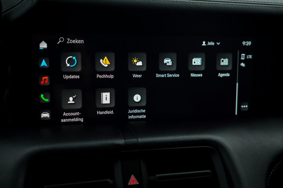 Porsche Taycan Cross Turismo 4 93 kWh / Dual Screen / Pano / Sportstoelen / Warmtepomp