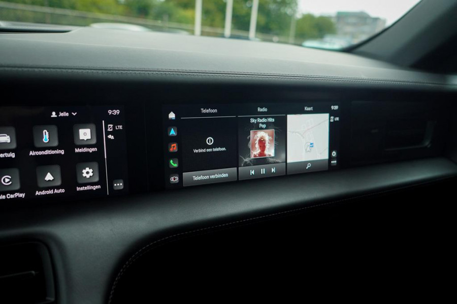Porsche Taycan Cross Turismo 4 93 kWh / Dual Screen / Pano / Sportstoelen / Warmtepomp