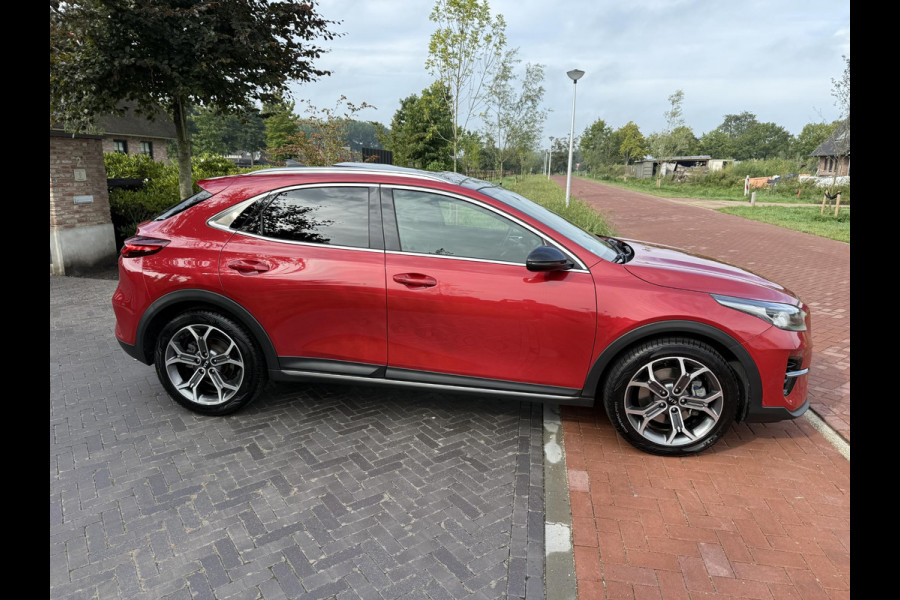 Kia Xceed 1.6 T-GDi DynamicPlusLine | 204 PK | Panoramadak | Trekhaak | Virtual cockpit | Dealer onderhouden |