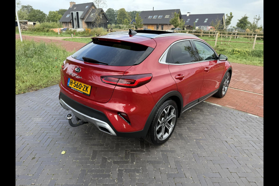 Kia Xceed 1.6 T-GDi DynamicPlusLine | 204 PK | Panoramadak | Trekhaak | Virtual cockpit | Dealer onderhouden |