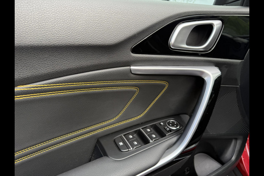 Kia Xceed 1.6 T-GDi DynamicPlusLine | 204 PK | Panoramadak | Trekhaak | Virtual cockpit | Dealer onderhouden |