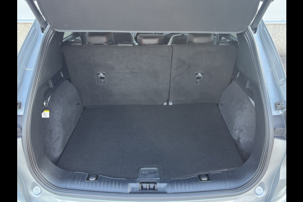 Ford Kuga 1.5 EcoB. ST-Line X TREKHAAK! DRIVERPACK! TECHPACK! WINTERPACK!