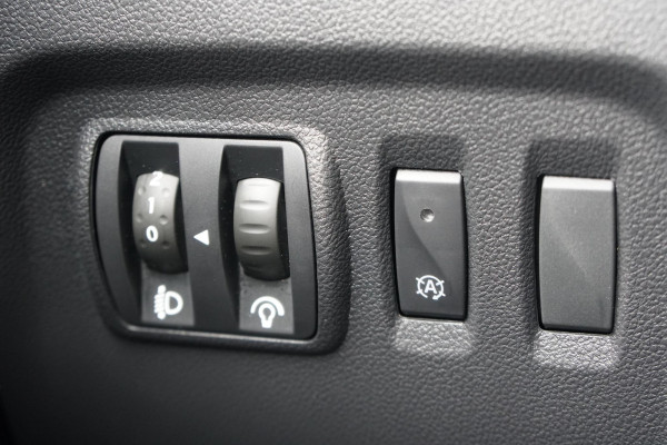 Renault Captur 0.9 TCe Intens + STOELVERWARMING / LED / PARKEERSENSOREN