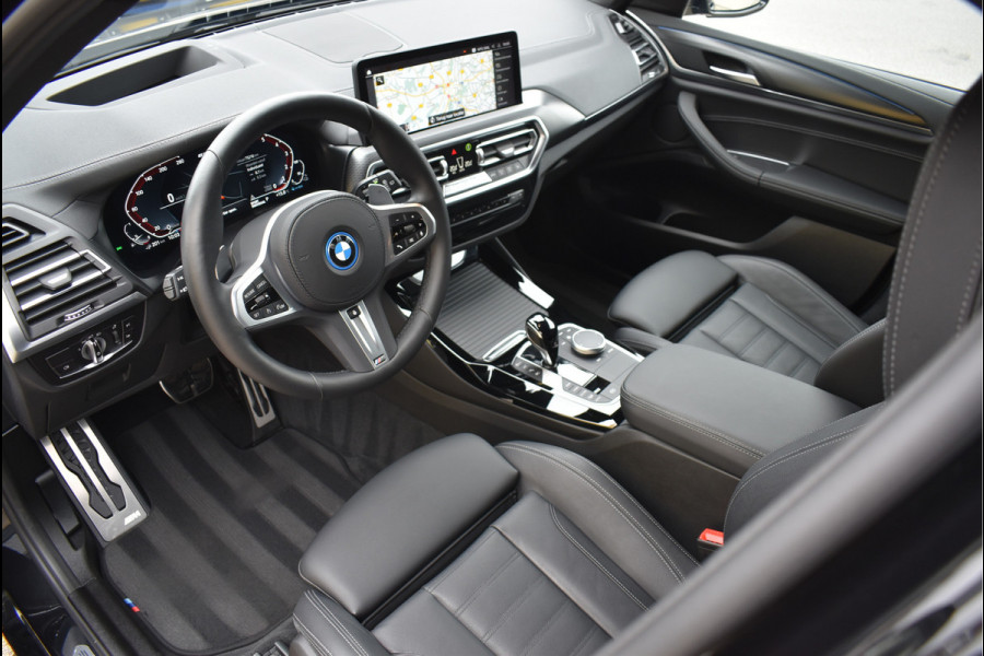 BMW X3 xDrive30e M-Pakket 292 Pk Hud Memory Leder 360 Camera Trekhaak 20 Inch