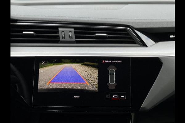 Audi e-tron 50 quattro S edition 71 kWh, 2 X S-LINE, achteruitrijcamera, trekhaak, luchtvering, stoelverwarming