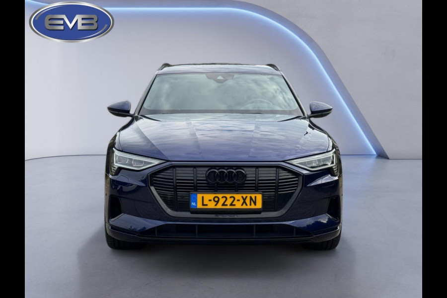 Audi e-tron 50 quattro S edition 71 kWh, 2 X S-LINE, achteruitrijcamera, trekhaak, luchtvering, stoelverwarming