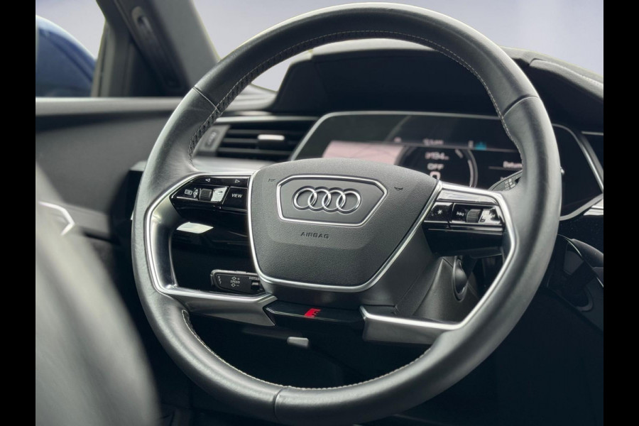 Audi e-tron 50 quattro S edition 71 kWh, 2 X S-LINE, achteruitrijcamera, trekhaak, luchtvering, stoelverwarming