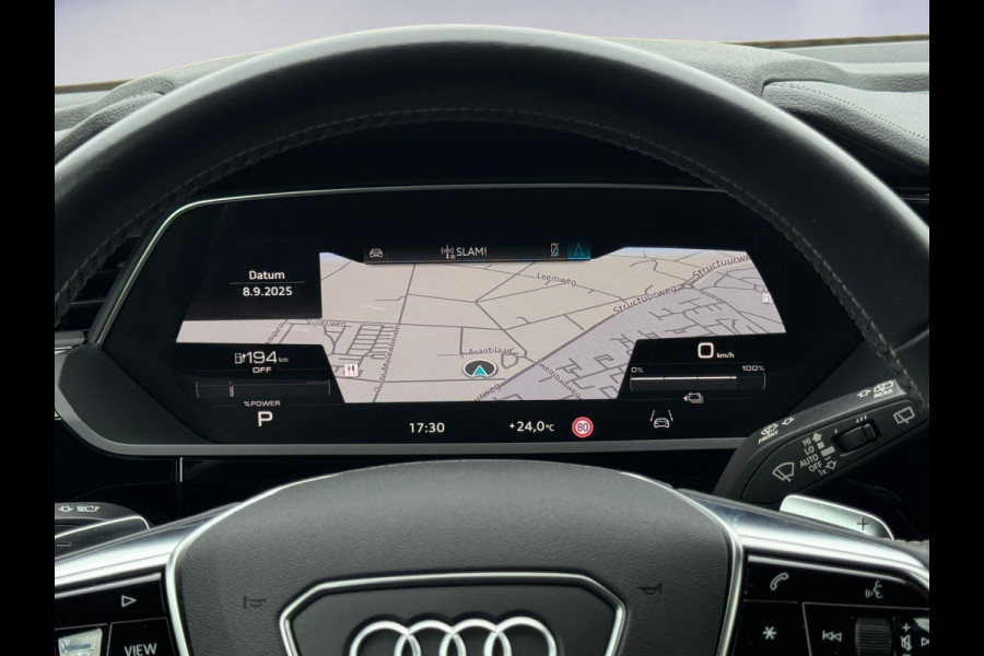 Audi e-tron 50 quattro S edition 71 kWh, 2 X S-LINE, achteruitrijcamera, trekhaak, luchtvering, stoelverwarming