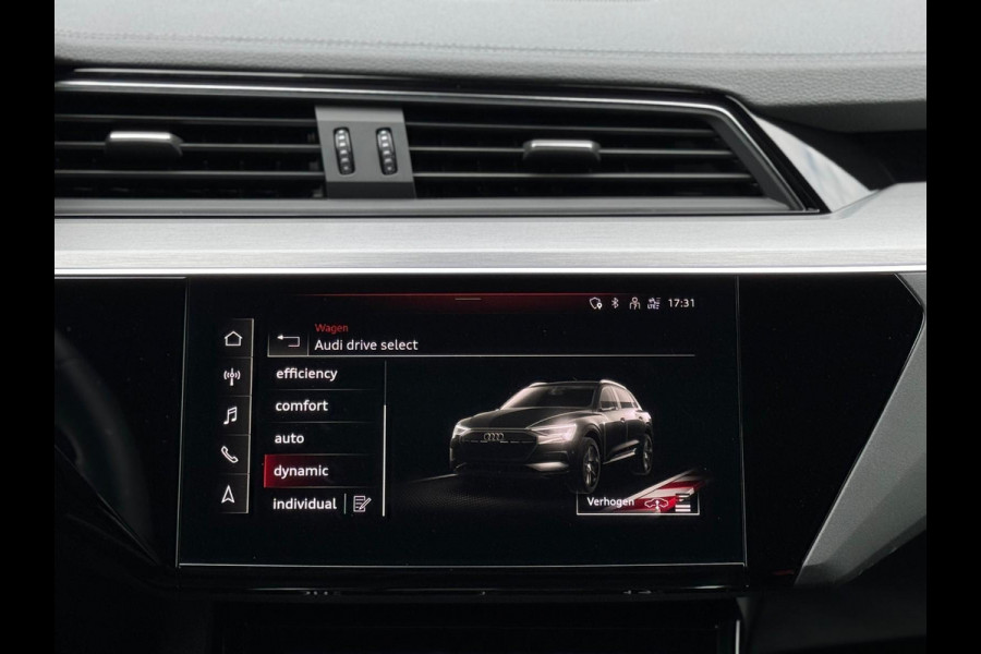 Audi e-tron 50 quattro S edition 71 kWh, 2 X S-LINE, achteruitrijcamera, trekhaak, luchtvering, stoelverwarming