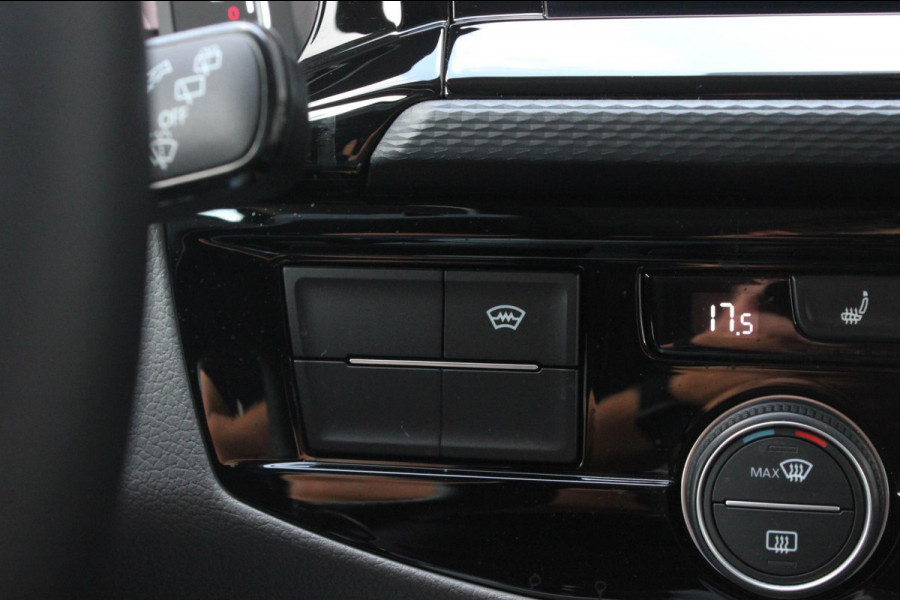 Volkswagen Transporter 2.0 TDI L2H1 30 DC CARAVELLE 204PK LEIGHTONVANS BODYKIT / FULL OPTIONS / LEDEREN BEKLEDING / APPLE CARPLAY