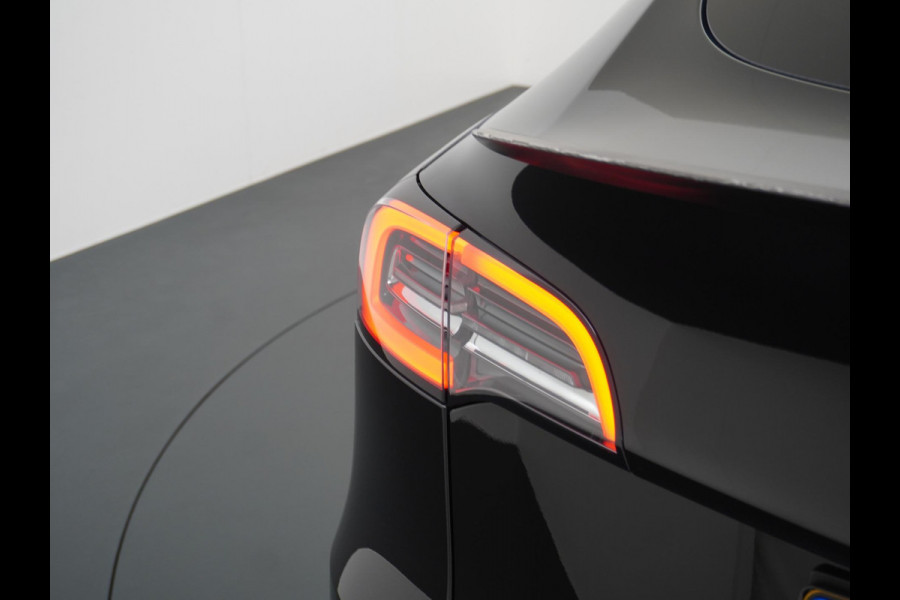 Tesla Model Y Performance AWD 75 kWh TREKHAAK | RIJKLAARPRIJS INCL. TESLA GARANTIE t/m 03-2027/80.000km accu en aandrijflijn t/m 03-2031/192.000km Tesla Model Y Performance AWD 75 kWh TREKHAAK | RIJKLAARPRIJS INCL. TESLA GARANTIE t/m 03-2027/80.000km accu en aandrijflijn t/m 03-2031/192.000km