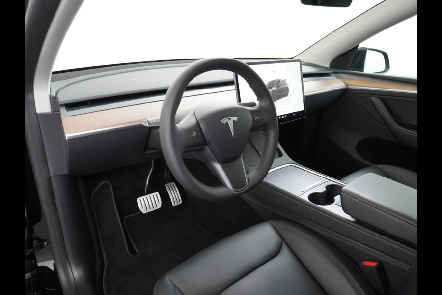 Tesla Model Y Performance AWD 75 kWh TREKHAAK | RIJKLAARPRIJS INCL. TESLA GARANTIE t/m 03-2027/80.000km accu en aandrijflijn t/m 03-2031/192.000km Tesla Model Y Performance AWD 75 kWh TREKHAAK | RIJKLAARPRIJS INCL. TESLA GARANTIE t/m 03-2027/80.000km accu en aandrijflijn t/m 03-2031/192.000km
