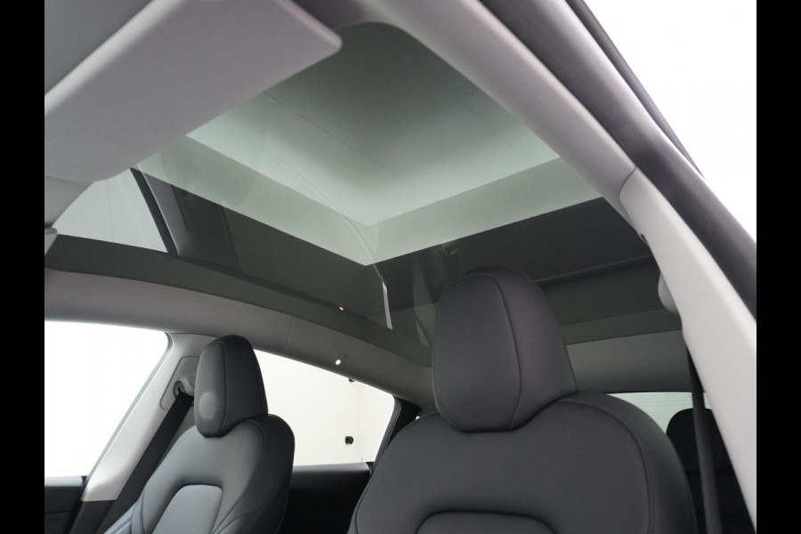 Tesla Model Y Performance AWD 75 kWh TREKHAAK | RIJKLAARPRIJS INCL. TESLA GARANTIE t/m 03-2027/80.000km accu en aandrijflijn t/m 03-2031/192.000km Tesla Model Y Performance AWD 75 kWh TREKHAAK | RIJKLAARPRIJS INCL. TESLA GARANTIE t/m 03-2027/80.000km accu en aandrijflijn t/m 03-2031/192.000km