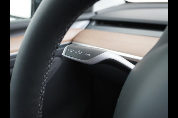 Tesla Model Y Performance AWD 75 kWh TREKHAAK | RIJKLAARPRIJS INCL. TESLA GARANTIE t/m 03-2027/80.000km accu en aandrijflijn t/m 03-2031/192.000km Tesla Model Y Performance AWD 75 kWh TREKHAAK | RIJKLAARPRIJS INCL. TESLA GARANTIE t/m 03-2027/80.000km accu en aandrijflijn t/m 03-2031/192.000km