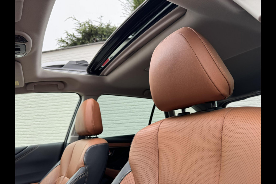 Subaru Outback 2.5i Premium Automaat Adaptive cruise Climate control Stuur-/stoelverwarming voor/achter Schuif-/kanteldak Leer