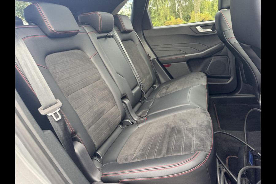 Ford Kuga 2.5 PHEV ST-Line X 225pk Panoramadak | Adaptieve Cruise | Winterpack | 19 inch  | Dealer onderhouden