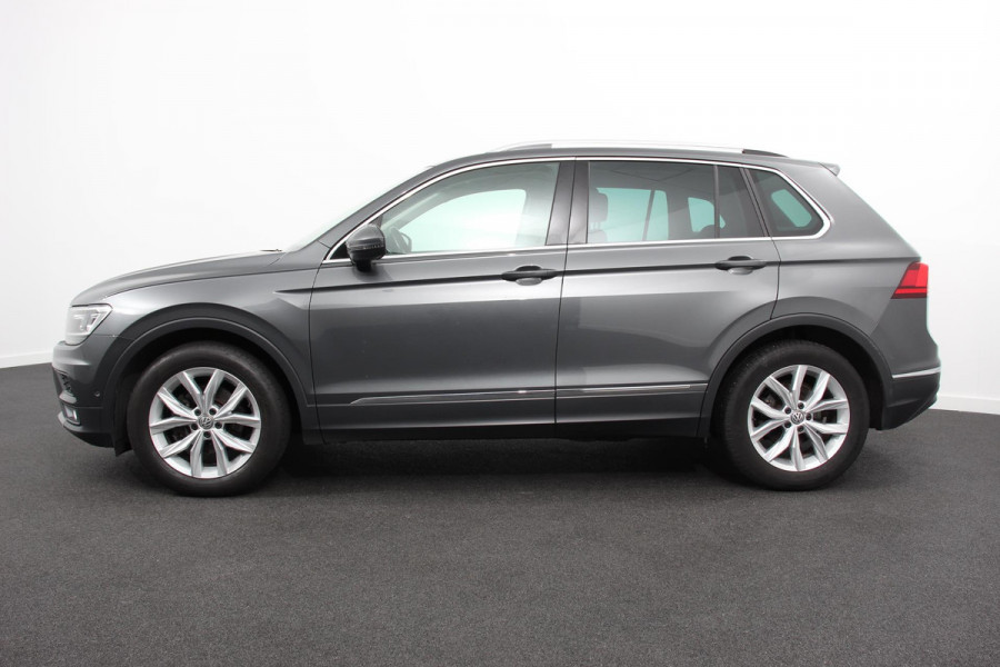 Volkswagen Tiguan 1.5 TSI 150pk DSG Highline | Navigatie | Apple Carplay/Android Auto | Adaptive cruise control | Parkeersensoren | Camera | Park Assist | Lane Assist | Stoel- en stuurverwarming | Getinte ramen | Virtual Cockpit |  LED-verlichting voor