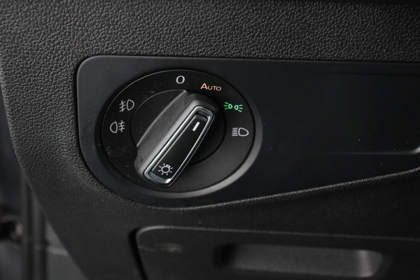 Volkswagen Tiguan 1.5 TSI 150pk DSG Highline | Navigatie | Apple Carplay/Android Auto | Adaptive cruise control | Parkeersensoren | Camera | Park Assist | Lane Assist | Stoel- en stuurverwarming | Getinte ramen | Virtual Cockpit |  LED-verlichting voor
