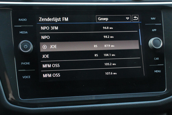 Volkswagen Tiguan 1.5 TSI 150pk DSG Highline | Navigatie | Apple Carplay/Android Auto | Adaptive cruise control | Parkeersensoren | Camera | Park Assist | Lane Assist | Stoel- en stuurverwarming | Getinte ramen | Virtual Cockpit |  LED-verlichting voor