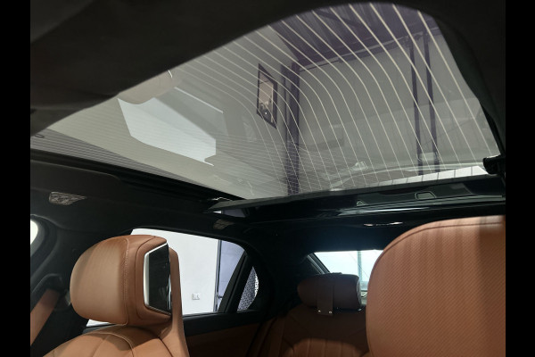 BMW i7 xDrive60 Privilege Edition 106 kWh | Bowers & Wilkins Sound | Driving assistant | Luchtvering | Massagestoelen | Parking assistant
