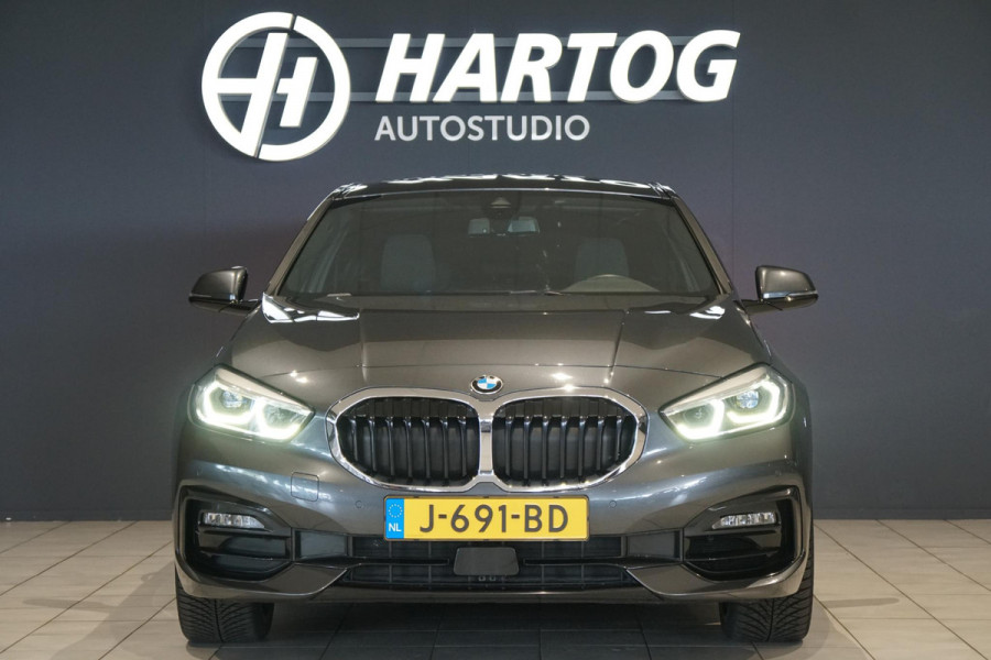BMW 1-serie 118i Executive Edition + HARMAN KARDON / CAMERA / STOELVERWARMING