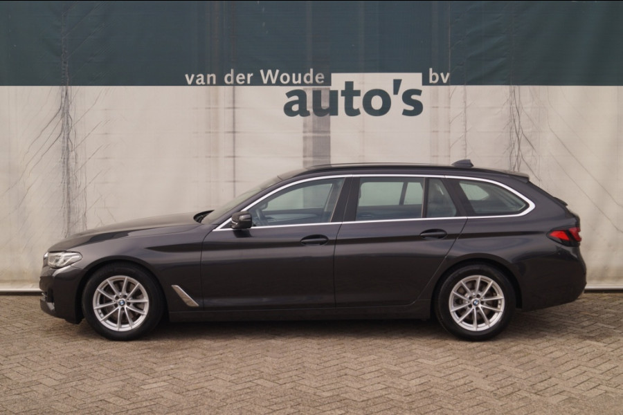 BMW 5 Serie Touring 520i 184pk Automaat High Executive Edition -LEER-