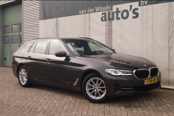 BMW 5 Serie Touring 520i 184pk Automaat High Executive Edition -LEER-