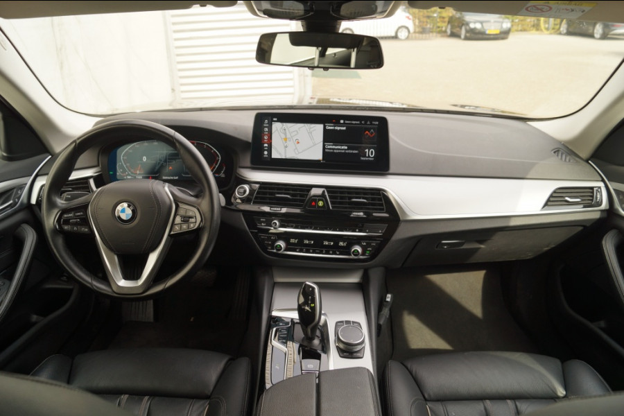 BMW 5 Serie Touring 520i 184pk Automaat High Executive Edition -LEER-