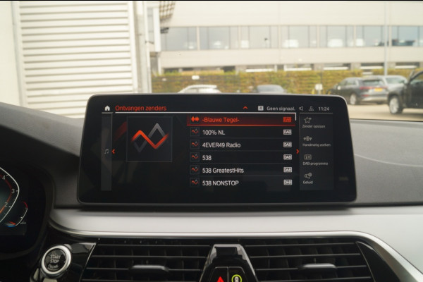 BMW 5 Serie Touring 520i 184pk Automaat High Executive Edition -LEER-