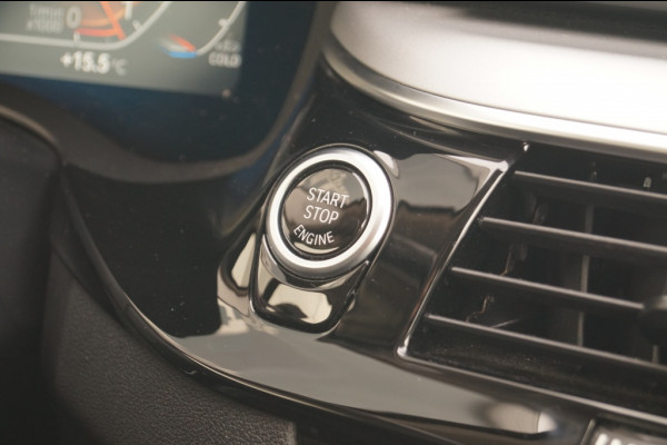 BMW 5 Serie Touring 520i 184pk Automaat High Executive Edition -LEER-