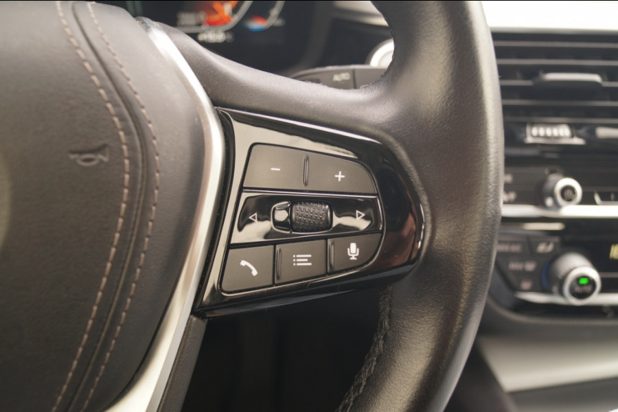 BMW 5 Serie Touring 520i 184pk Automaat High Executive Edition -LEER-