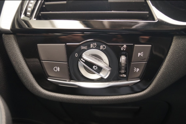 BMW 5 Serie Touring 520i 184pk Automaat High Executive Edition -LEER-