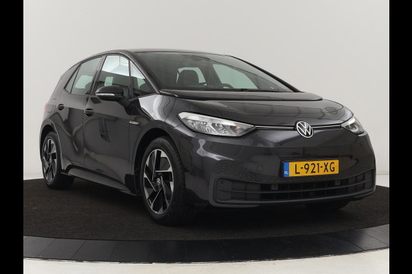Volkswagen ID.3 Life 58 kWh | Carplay | Sfeerverlichting | Cruise Control | Stoelverwarming | Stuurverwarming | Parkeersensor | Navigatie | Climate controle