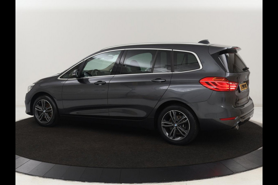 BMW 2 Serie Gran Tourer 218i High Executive Edition | 7-persoons | Automaat | Camera | Sfeerverlichting | Carplay | Cruise Control | Stoelverwarming | LED | Leder | Climate controle