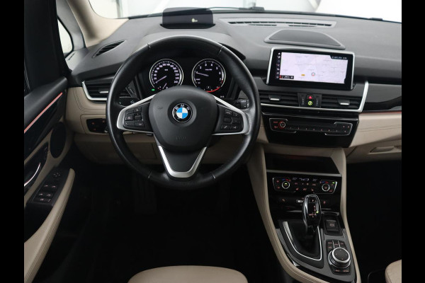 BMW 2 Serie Gran Tourer 218i High Executive Edition | 7-persoons | Automaat | Camera | Sfeerverlichting | Carplay | Cruise Control | Stoelverwarming | LED | Leder | Climate controle