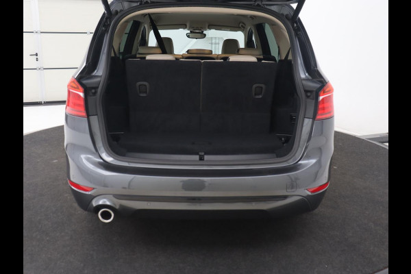 BMW 2 Serie Gran Tourer 218i High Executive Edition | 7-persoons | Automaat | Camera | Sfeerverlichting | Carplay | Cruise Control | Stoelverwarming | LED | Leder | Climate controle