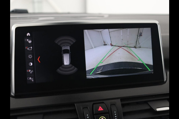 BMW 2 Serie Gran Tourer 218i High Executive Edition | 7-persoons | Automaat | Camera | Sfeerverlichting | Carplay | Cruise Control | Stoelverwarming | LED | Leder | Climate controle