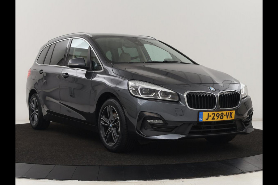 BMW 2 Serie Gran Tourer 218i High Executive Edition | 7-persoons | Automaat | Camera | Sfeerverlichting | Carplay | Cruise Control | Stoelverwarming | LED | Leder | Climate controle